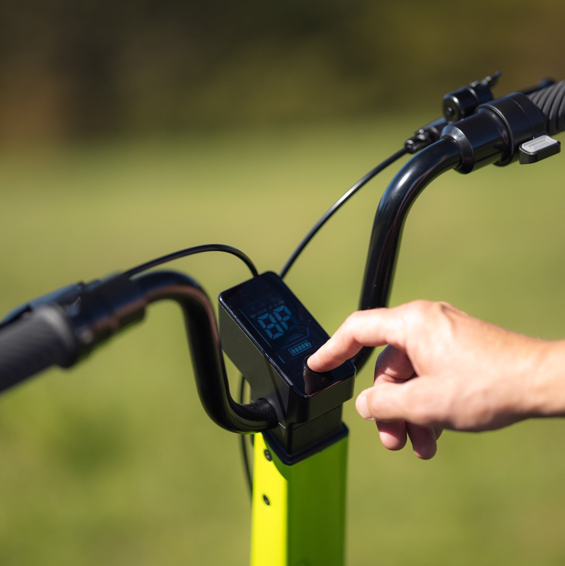 Streetbooster Pollux - Voltheads