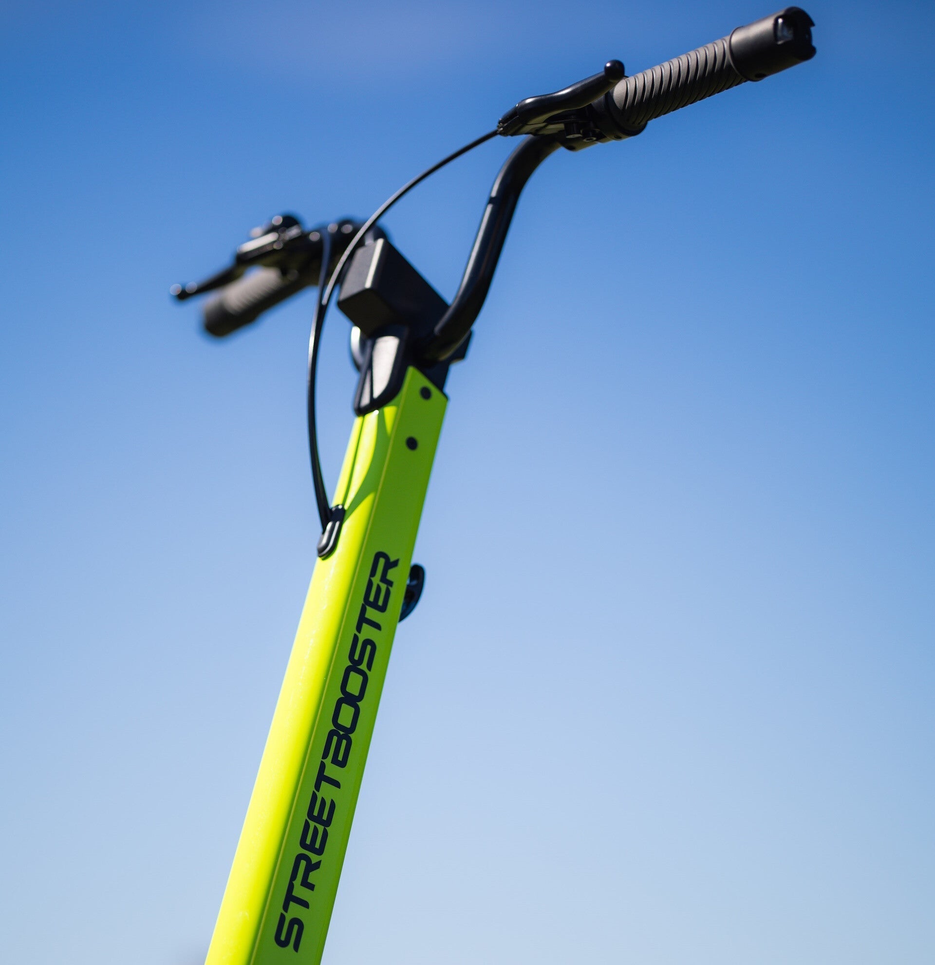 Streetbooster Pollux - Voltheads