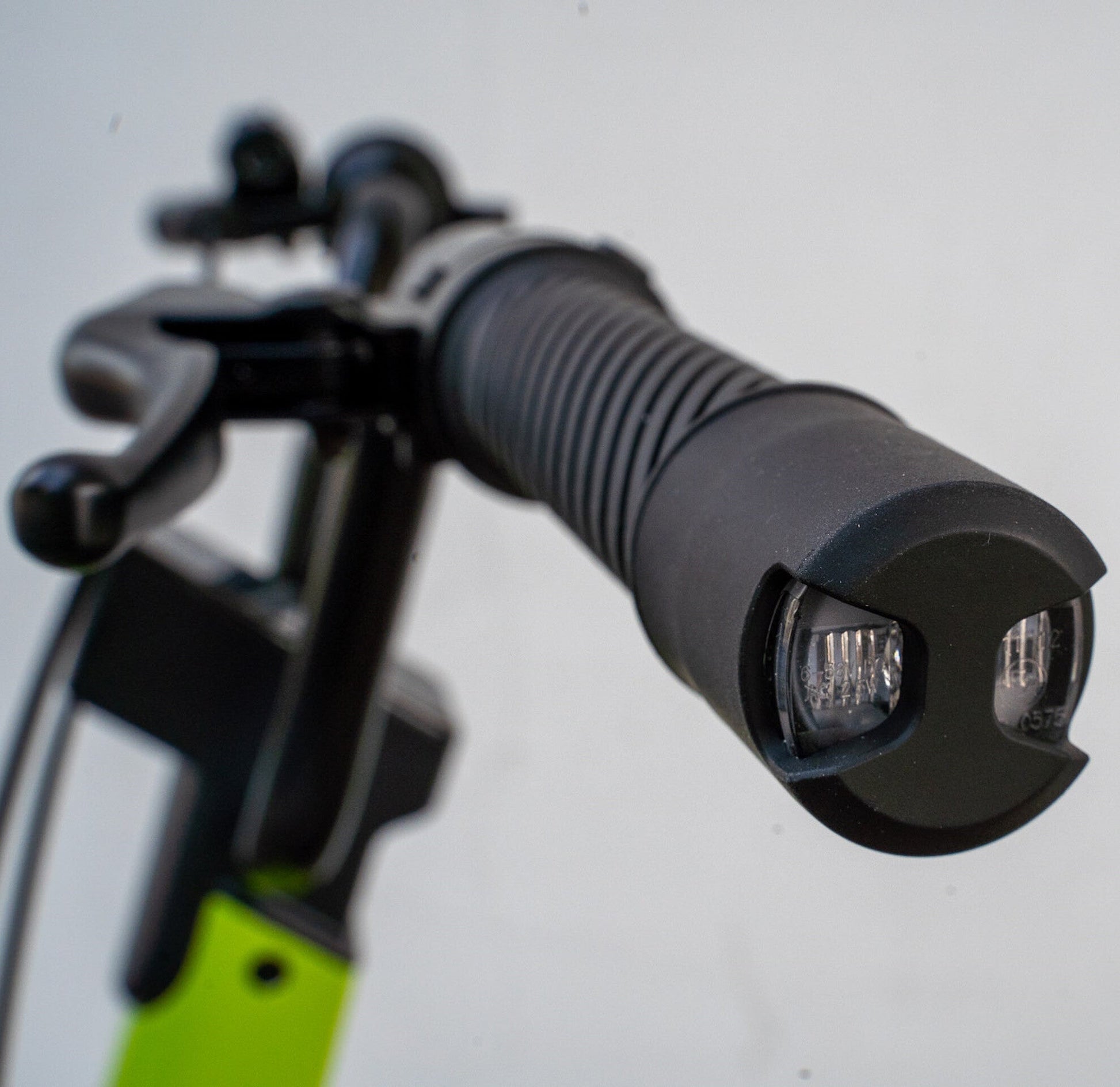 Streetbooster Pollux - Voltheads