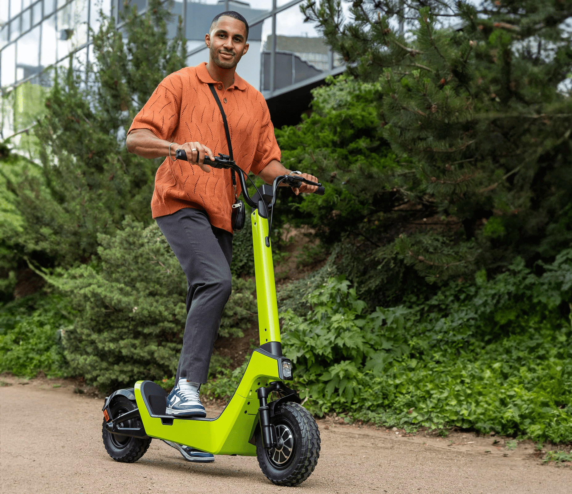 Streetbooster Pollux - Voltheads